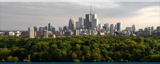 La skyline de Toronto depuis la canopée de Don Valley