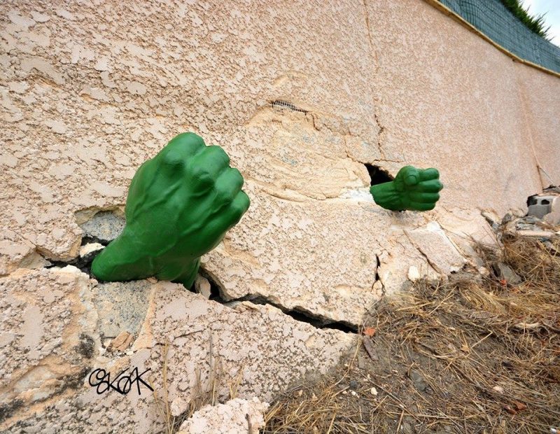 cool-street-art-from-paris-oak-oak-part2-2