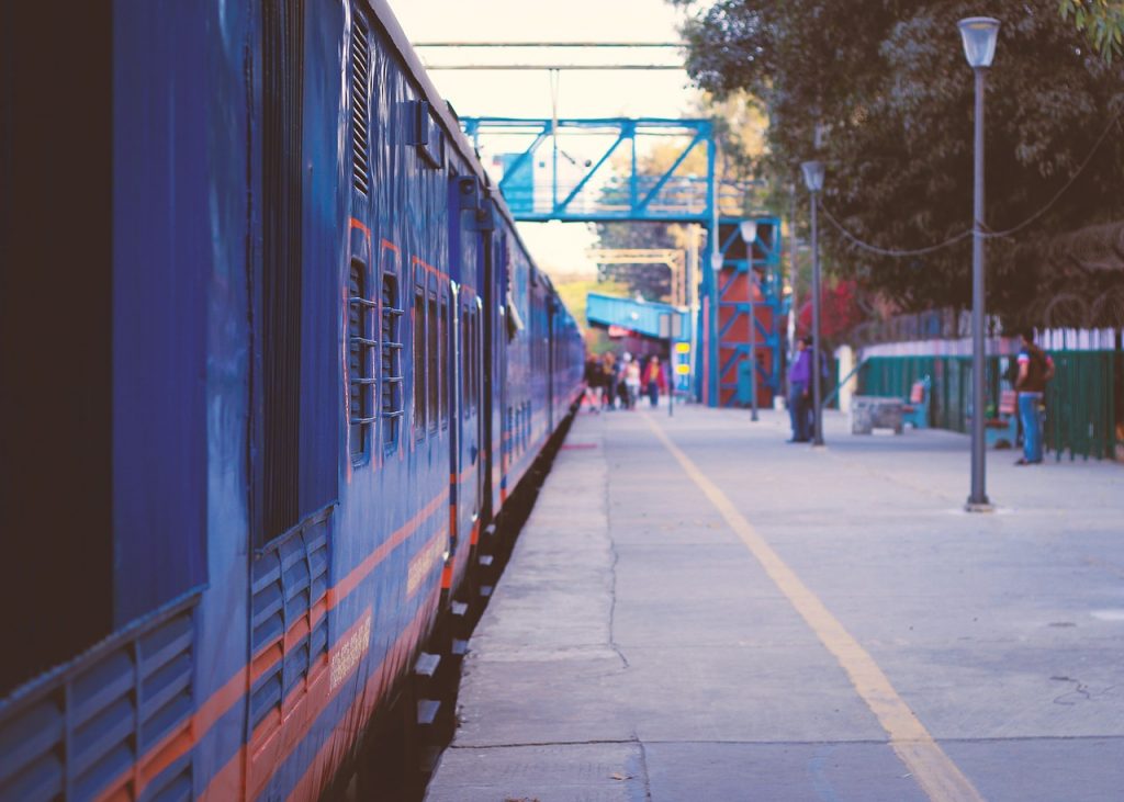 trains inde